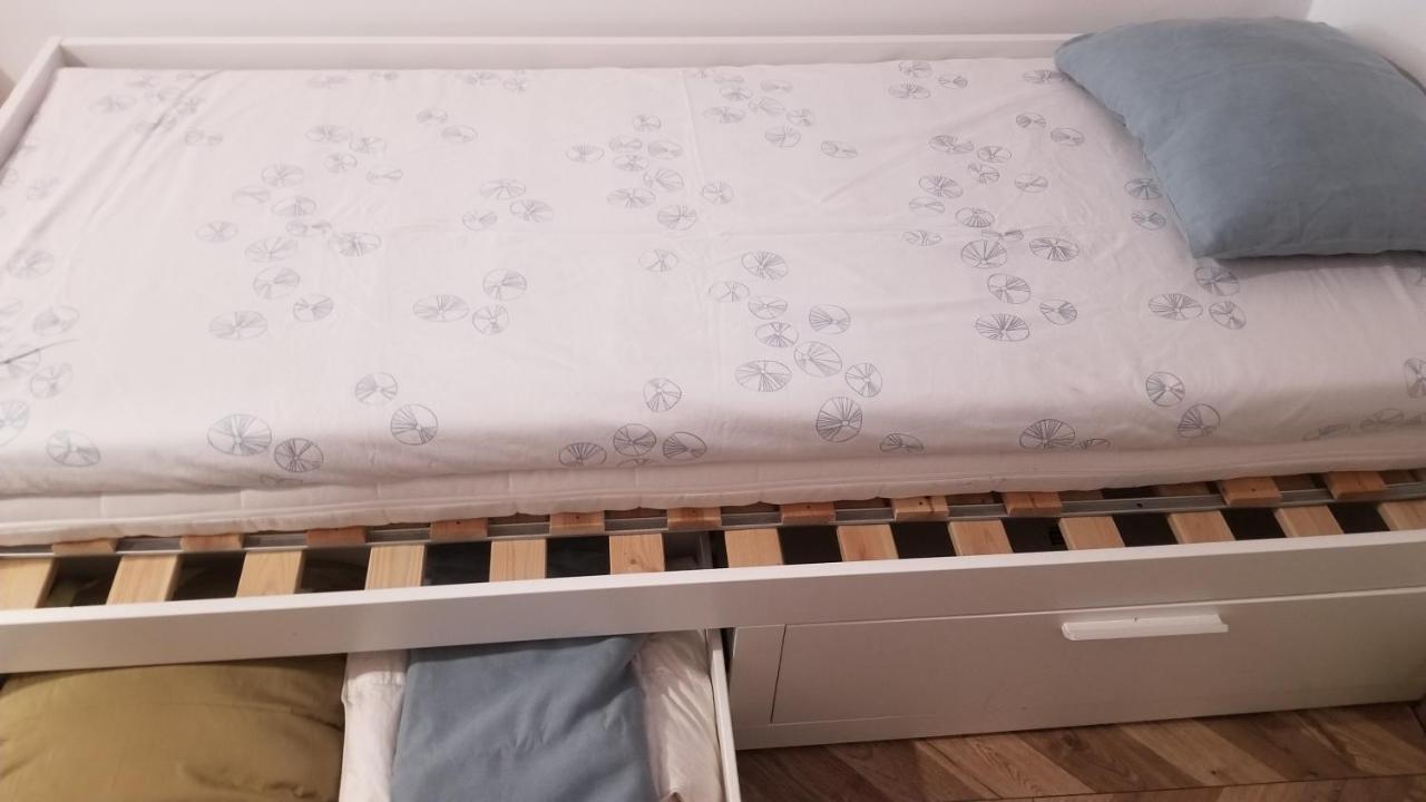 Private Room At Ceausescu'S Place In Old City Unirii Square 부쿠레슈티 외부 사진